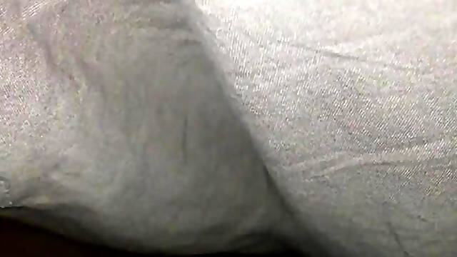 POV: Bajo La Cubierta Jugando Con Mi Polla Gruesa... Solicitudes De Fans.... -