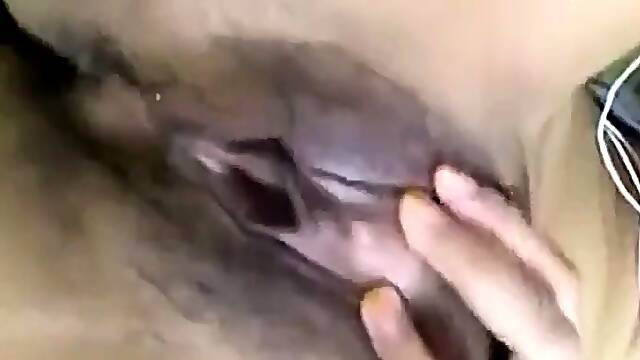 Malaysian Babe in Hijab Masturbates