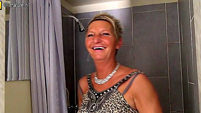 Dutch Housewife Blowjob