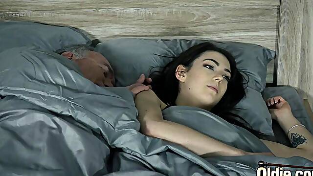 Tera Link Teen Cumshot