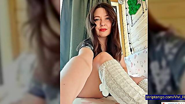 Whisper play that makes you cum. Mobile clip vibe. Pov joi look up and take orders. Enjoy the vibe.