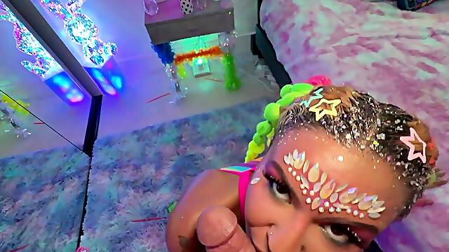 Alix Avery Grinds On Richard Glaze And Takes Each Inch Of His Wang!