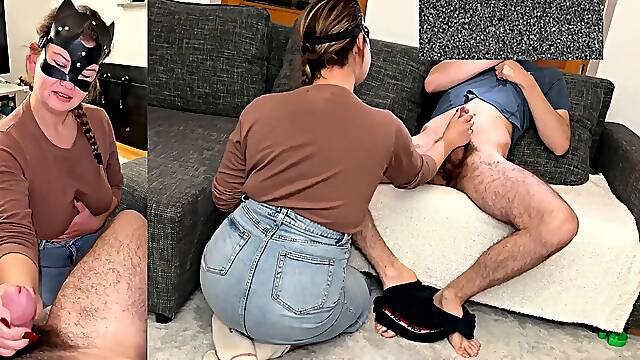 Sloppy mega-bitch with enormous ass in Maxi Jeans Rock gets doggy fucked