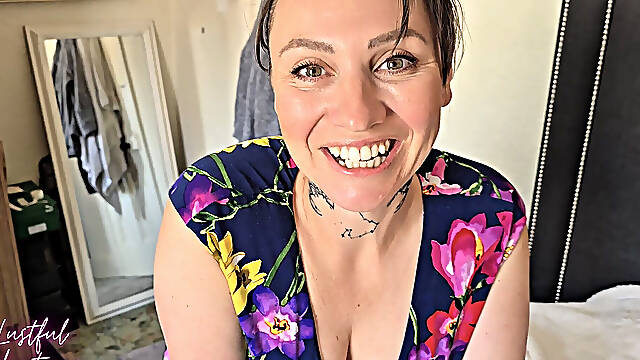 Stepsister Teased Me in to Getting Hard for Her at Our Reunion