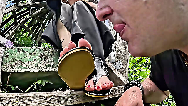 Worship Your Mistress’s Feet