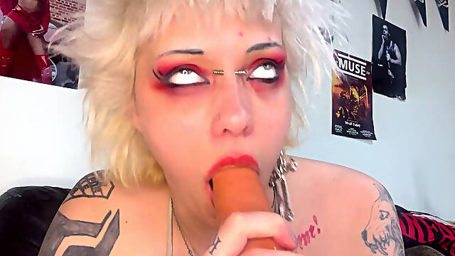 Lipstick Kisses and Blowjob Red Black Lips Deepthroat Sloppy
