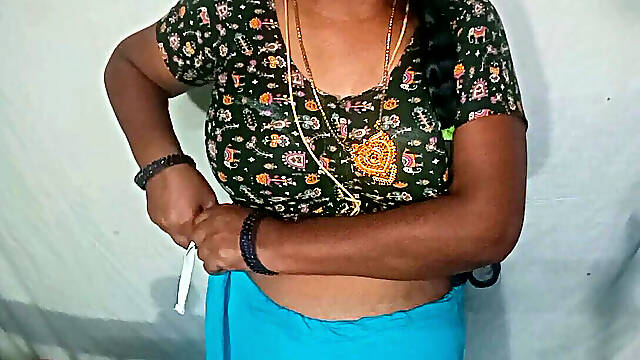 Indian Tamil Village Beauty Aunty Hot Romance
