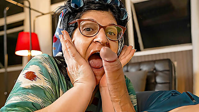 BBW Mature Gets All Holes Stretched by a Monsterdick